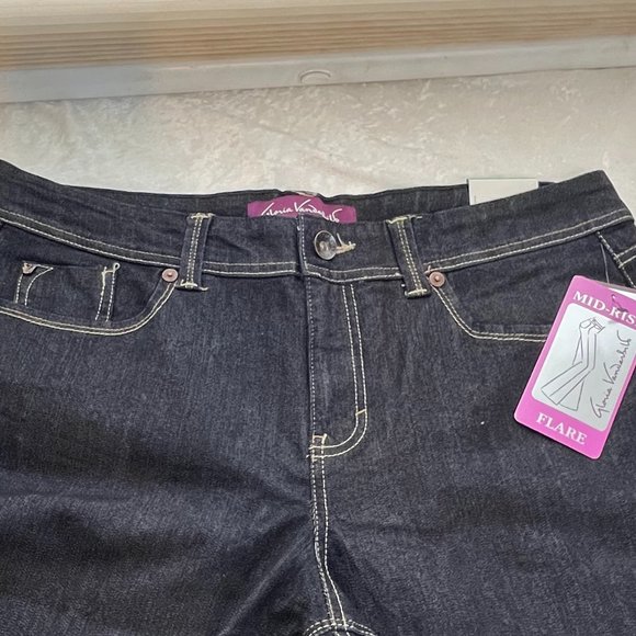Gloria Vanderbilt DARK WASH MIDRISE FLARE JEANS NWT SIZE 16 - Picture 9 of 9